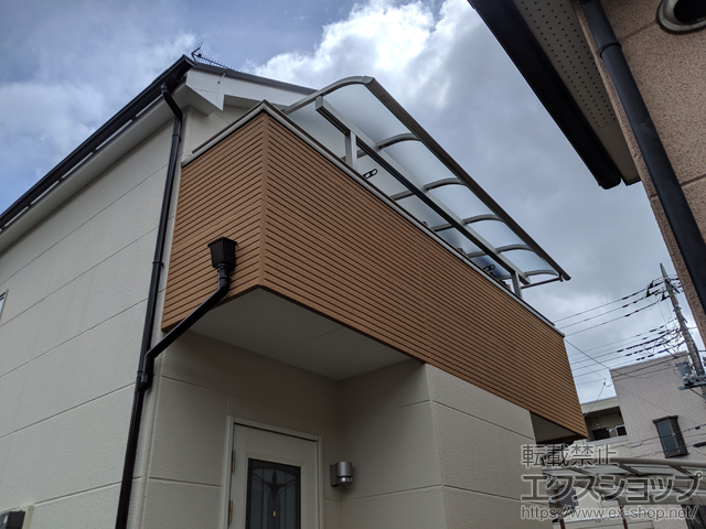 埼玉県新座市ののバルコニー・ベランダ屋根 ソラリア R型 屋根タイプ 単体 積雪〜20cm対応 施工例