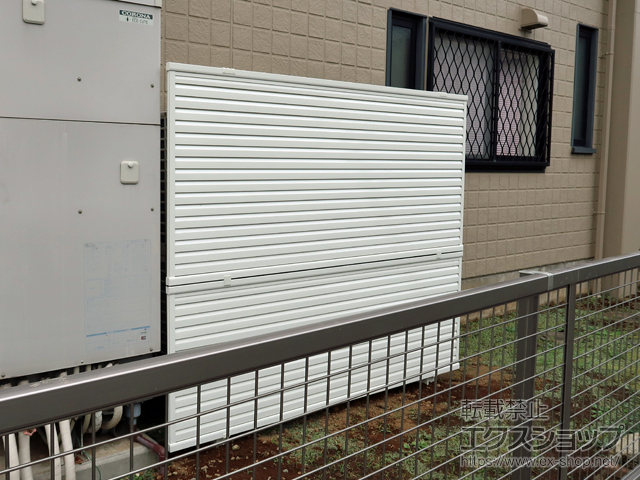 埼玉県富士見市ののフェンス・柵 ミエーネフェンス目隠しルーバータイプ　2段支柱　自立建て用（パネル2段） 施工例