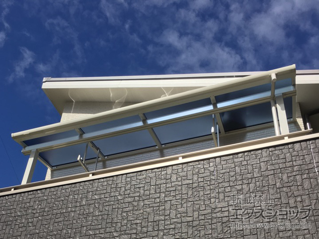 静岡県静岡市ののバルコニー・ベランダ屋根 ソラリア F型 屋根タイプ 単体 積雪〜20cm対応 施工例