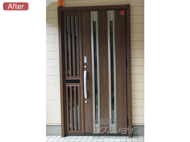 山口県下関市のLIXIL リクシル（トステム）の玄関ドア リシェント玄関ドア3 断熱K4仕様 片袖飾り仕様(ランマ無)R M24型 ※カザスプラス仕様 施工例