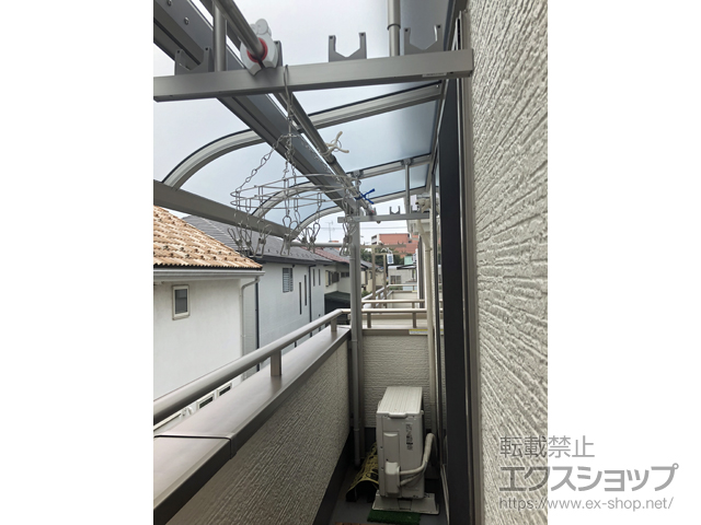 東京都立川市ののバルコニー・ベランダ屋根 ソラリア R型 屋根タイプ 連棟 積雪〜20cm対応 施工例