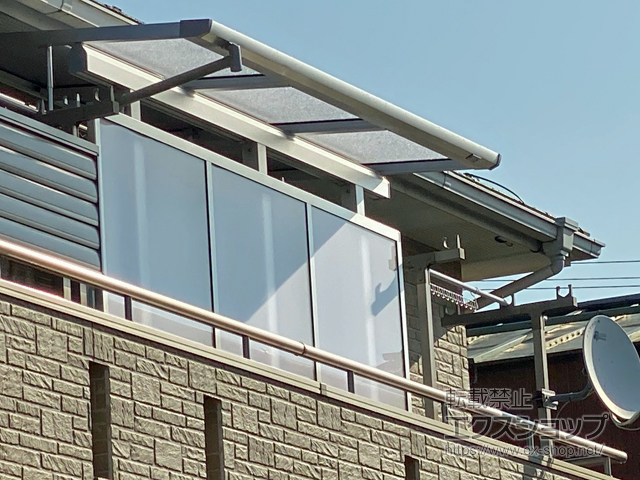 千葉県船橋市ののバルコニー・ベランダ屋根 ソラリア F型 屋根タイプ 単体 積雪〜20cm対応 施工例