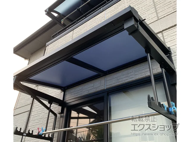 岡山県倉敷市のYKKAPのバルコニー・ベランダ屋根 ソラリア F型 ルーフタイプ 単体積雪～20cm対応 施工例