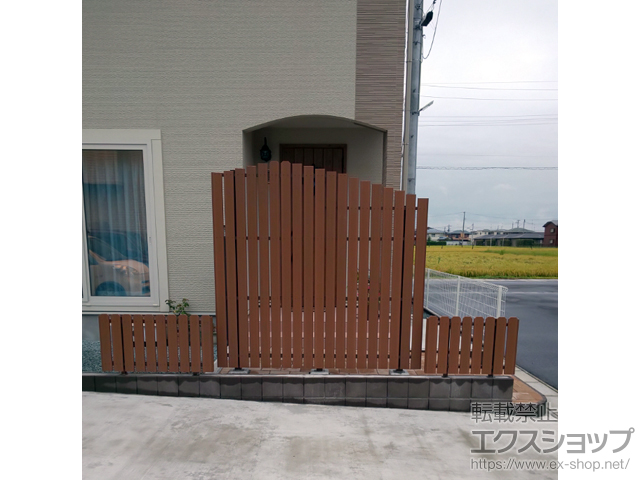 宮城県大崎市ののフェンス・柵 タテイタスタイル 90サイズ 隙間15mm 施工例