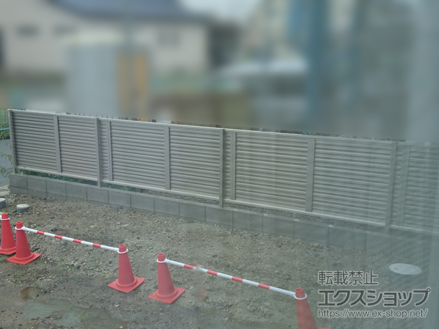 岐阜県岐阜市ののフェンス・柵 ミエーネフェンス　目隠しルーバータイプ　自由柱施工 施工例