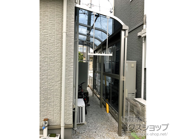 静岡県磐田市ののテラス屋根 ソラリア R型 テラスタイプ 単体 積雪〜20cm対応 施工例
