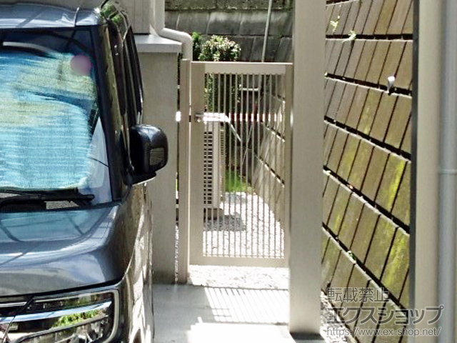 神奈川県大和市のの門扉 プレスタ門扉 2型 細たて桟 片開き 柱使用 施工例