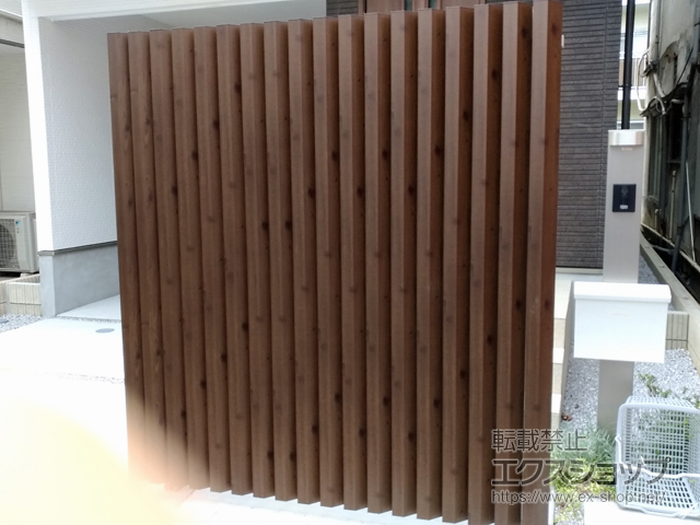 東京都西東京市ののフェンス・柵 エルファード片面M5型 角度板格子高尺タイプ　フリー支柱タイプ 施工例