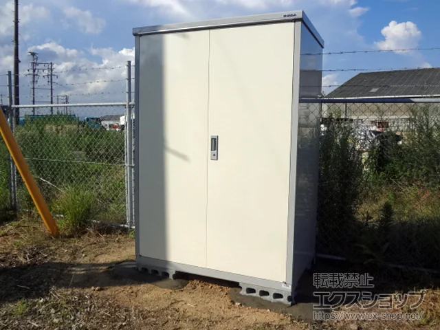 山口県日田市のイナバの物置・収納・屋外倉庫 アイビーストッカー 1320×905×1903(BJX-139E) BJX-139E-FW 施工例