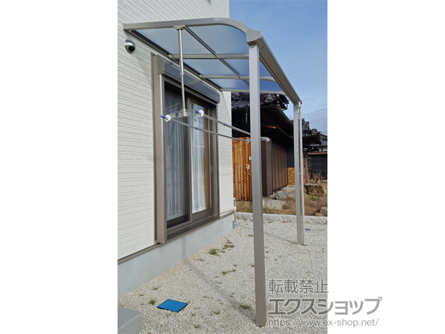 岐阜県中津川市ののテラス屋根、カーポート ソラリア R型 テラスタイプ 単体 積雪〜20cm対応 施工例