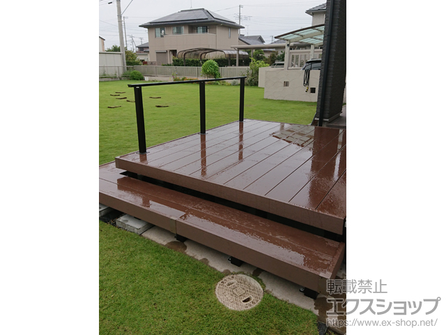 千葉県木更津市ののウッドデッキ リウッドデッキ 200＋ルシアスデッキフェンスB01型＜笠木のみタイプ＞ 施工例