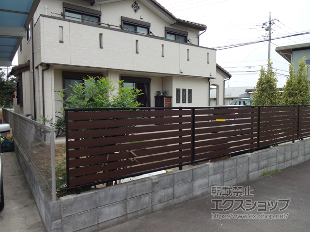 茨城県土浦市ののフェンス・柵 モクアルフェンス 横板タイプ 自由柱施工 施工例