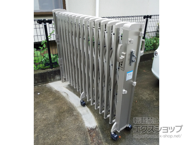 神奈川県横浜市ののカーゲート レイオス1型 ノンレール 片開き 30S 施工例