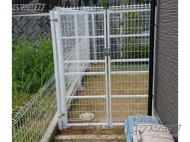 奈良県奈良市のの門扉 メッシュフェンスG10 門扉 両開き 柱使用 施工例