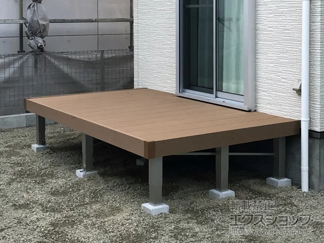 ���茧����s��YKKAP�̃E�b�h�f�b�L ���E�b�h�f�b�L 200 �{�H��