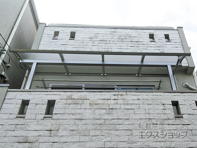 神奈川県川崎市ののバルコニー・ベランダ屋根 ソラリア R型 屋根タイプ 単体 積雪〜20cm対応 施工例