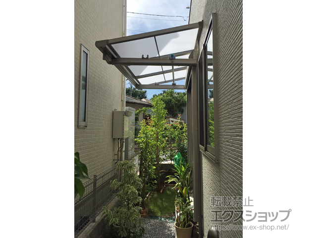 神奈川県川崎市ののバルコニー・ベランダ屋根 スピーネ F型 ルーフタイプ 単体 積雪〜20cm対応 施工例