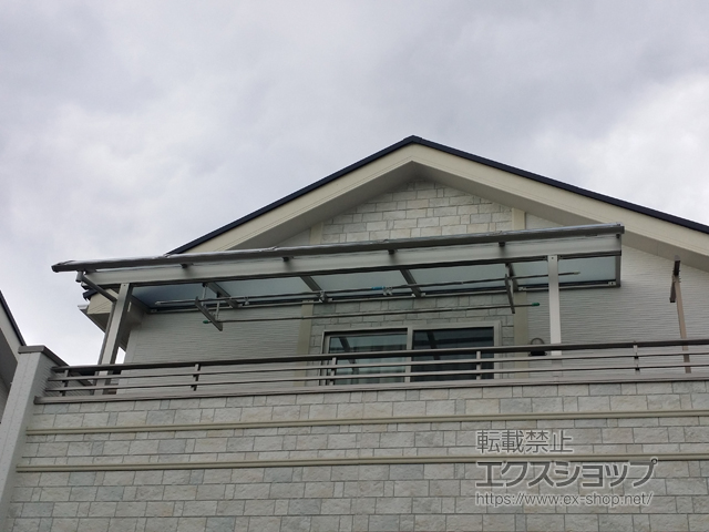 山梨県甲府市ののバルコニー・ベランダ屋根 ソラリア R型 屋根タイプ 単体 積雪〜20cm対応 施工例
