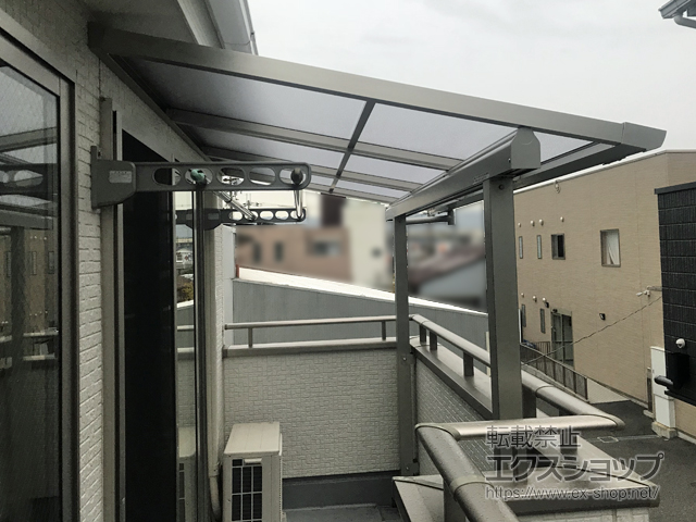 大阪府東大阪市ののバルコニー・ベランダ屋根 プレシオステラスII F型 屋根タイプ 単体 積雪〜20cm対応 施工例