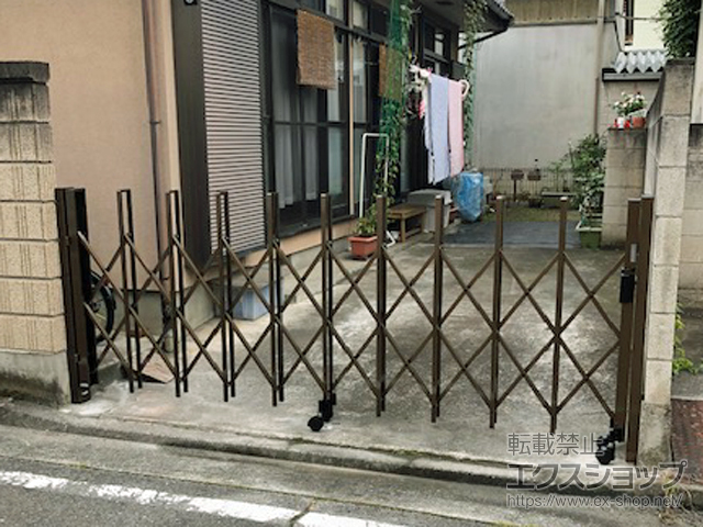 群馬県前橋市ののカーゲート トリップゲート RA型 ノンレール 片開き 30S 施工例