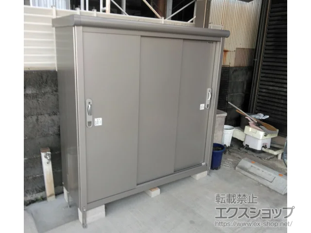 静岡県静岡市のヨドコウの物置・収納・屋外倉庫 エスモ 一般型 1497×520×1501 ESE-1505E-SS 施工例