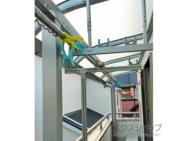 千葉県松戸市ののバルコニー・ベランダ屋根 ソラリア R型 屋根タイプ 連棟 積雪〜20cm対応 施工例
