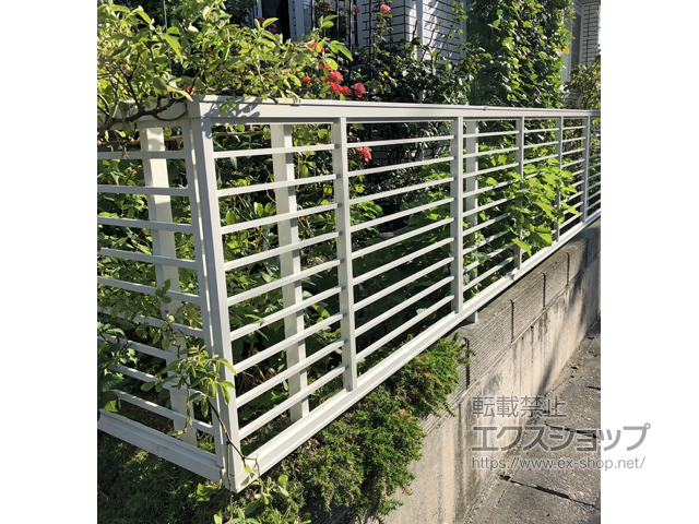 新潟県新潟市ののフェンス・柵 プレスタフェンス 1型 細横桟 フリーポールタイプ 施工例