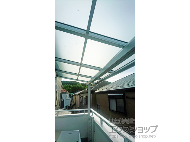 神奈川県相模原市ののバルコニー・ベランダ屋根 ソラリア F型 屋根タイプ 単体 積雪〜20cm対応 施工例