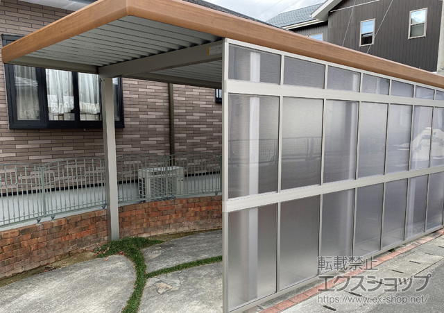 佐賀県三養基郡上峰町ののカーポート レオンポートneo 角柱4本柱 積雪〜50cm対応 木調マテリアルカラー 施工例