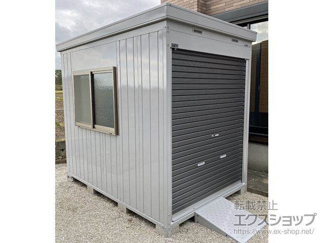 佐賀県三養基郡上峰町のの倉庫・ガレージ バイク保管庫 一般型 床付タイプ 1790×2630×2375 ハイルーフ（FXN-1726HY） 施工例