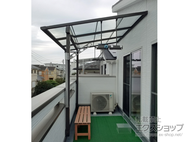 神奈川県戸塚区ののバルコニー・ベランダ屋根 スピーネ F型 屋根タイプ 単体 積雪〜20cm対応 施工例