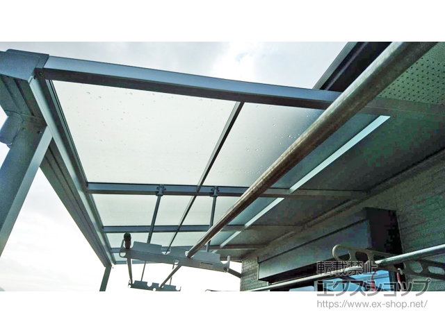 長崎県佐世保市ののバルコニー・ベランダ屋根 スピーネ F型 屋根タイプ 単体 積雪〜20cm対応 施工例