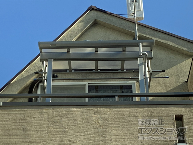 東京都練馬区ののバルコニー・ベランダ屋根 ソラリア F型 1500 屋根タイプ 単体 積雪〜50cm対応 施工例