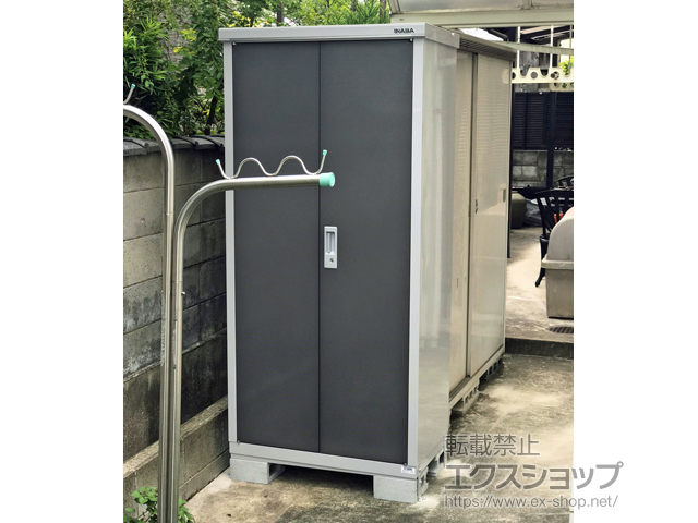 京都府京都市のの物置・屋外倉庫 アイビーストッカー 900×515×1903（BJX-095E） BJX-095E-PG 施工例