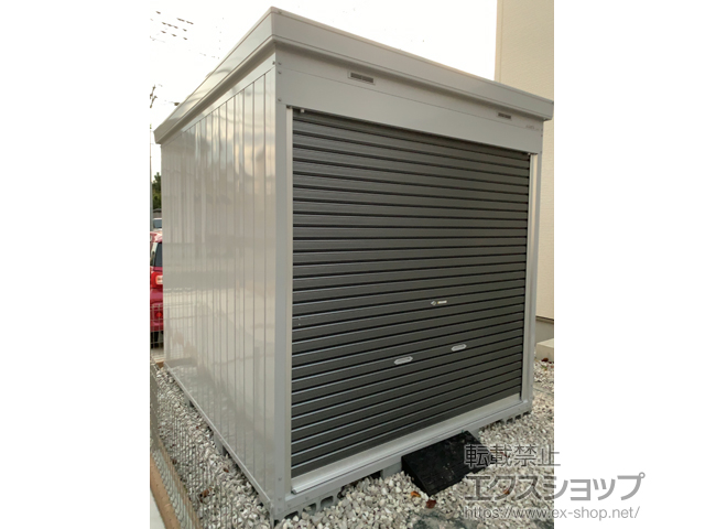 群馬県前橋市のの倉庫・ガレージ バイク保管庫 一般型 床付タイプ 2210×2630×2375 ハイルーフ FXN-2226HY 施工例