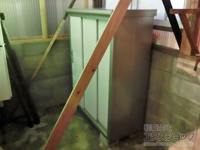 京都府城陽市のの物置・屋外倉庫 エスモ 一般型 1200×520×1501 ESE-1205E-PW 施工例