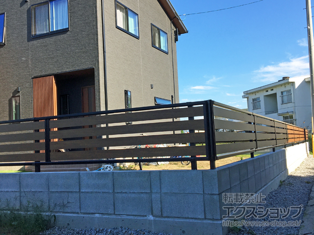 香川県善通寺市ののフェンス・柵 モクアルフェンス 横板タイプ 自由柱施工 施工例