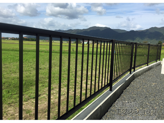 島根県出雲市ののフェンス・柵 ミエッタフェンス　防犯たて格子タイプ　自由柱施工 施工例