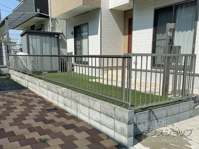 埼玉県蓮田市ののフェンス・柵 ミエッタフェンス　防犯たて格子タイプ　自由柱施工 施工例