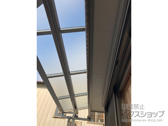 東京都北区ののバルコニー・ベランダ屋根 ソラリア F型 屋根タイプ 単体 積雪〜20cm対応 施工例