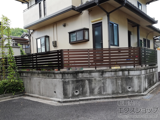 山口県周南市ののフェンス・柵 シンプレオフェンスSY1型 横スリット　自由柱施工 施工例
