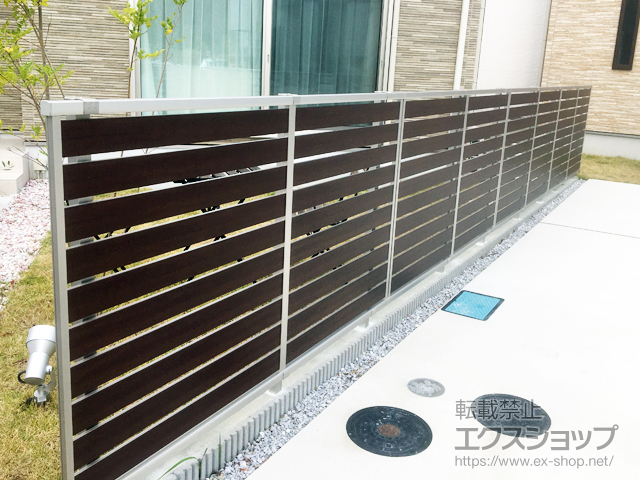 神奈川県鎌倉市ののフェンス・柵 ルシアスフェンスF04型 横板 木目カラー 自由柱施工 施工例