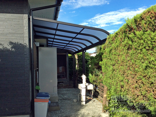 熊本県合志市ののテラス屋根 ソラリア R型 テラスタイプ 連棟 積雪〜20cm対応 施工例