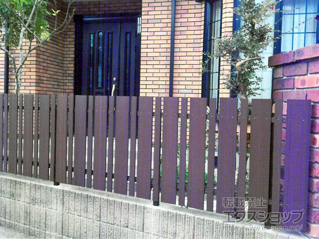 福岡県糟屋郡新宮町ののフェンス・柵 タテイタスタイル 120＋45サイズ（隙間20mm） 施工例