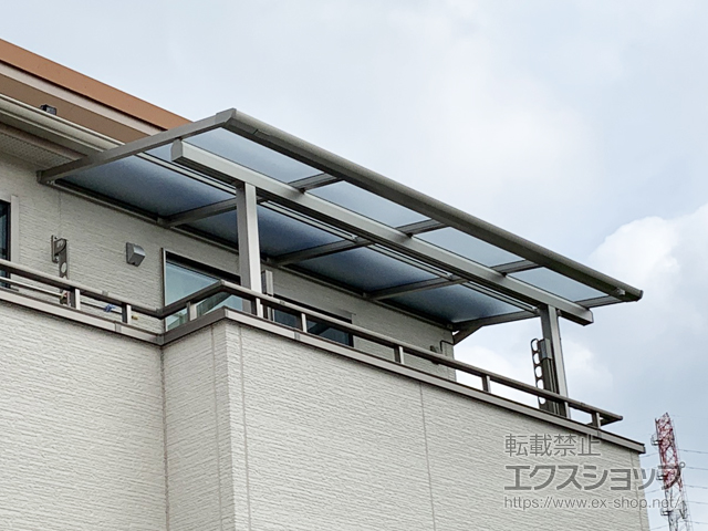 埼玉県さいたま市ののバルコニー・ベランダ屋根 ソラリア F型 屋根タイプ 単体 積雪〜20cm対応 施工例