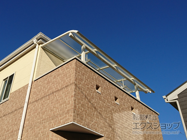 埼玉県さいたま市ののバルコニー・ベランダ屋根 ソラリア R型 屋根タイプ 単体 積雪〜20cm対応 施工例