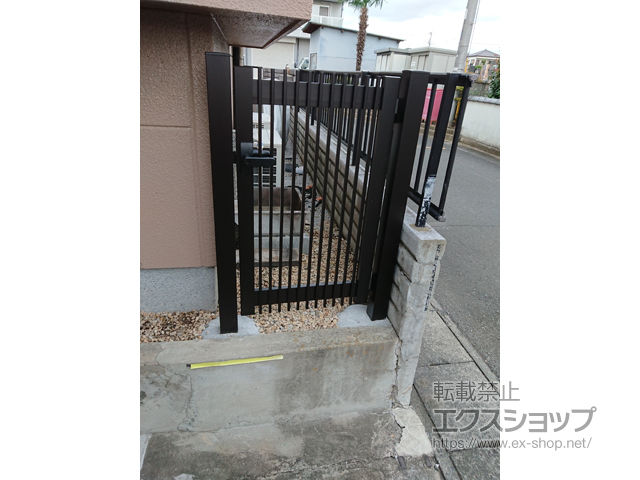 茨城県古河市のの門扉 シンプレオ門扉T1型 縦格子 片開き 門柱使用 施工例