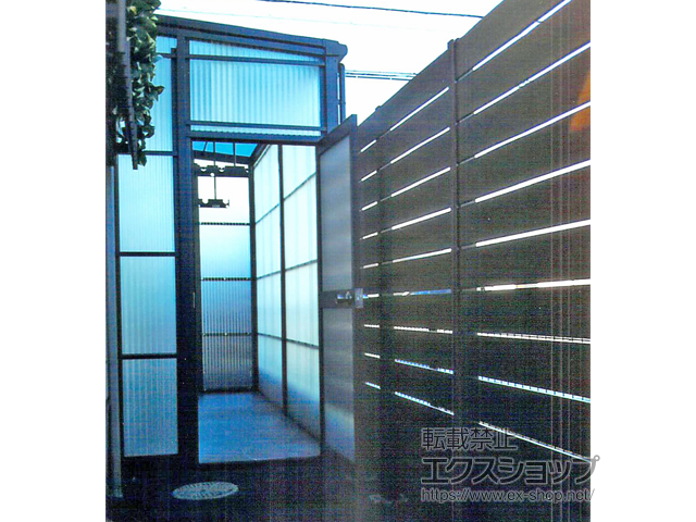 埼玉県深谷市ののストックヤード スピーネストックヤードF型 波板タイプ ドア＋片側 袖タイプ 積雪〜20ｃｍ対応 施工例