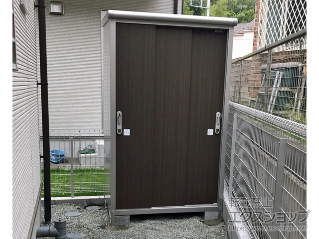 神奈川県横浜市のの物置・屋外倉庫 エスモ 一般型 1200×750×1959（ESE-1207A） ESE-1207A-DW 施工例