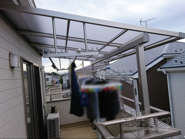 千葉県鎌ケ谷市ののバルコニー・ベランダ屋根 ソラリア F型 屋根タイプ 単体 積雪〜20cm対応 施工例